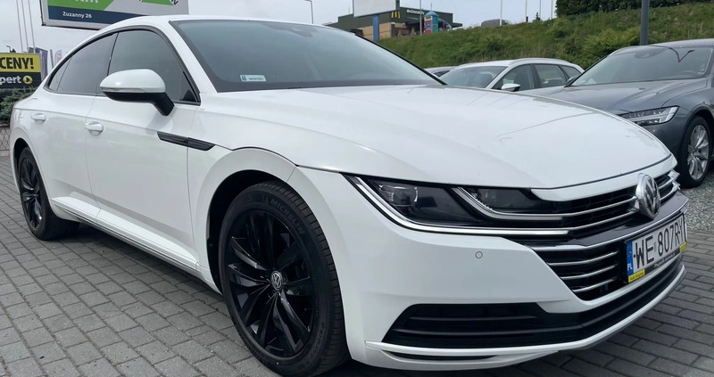 Volkswagen Arteon cena 84900 przebieg: 167000, rok produkcji 2017 z Mikołajki małe 232